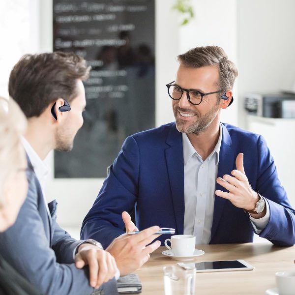 Audifono M8 Traductores